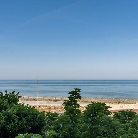 Les Oceanides-9 By Interhome *